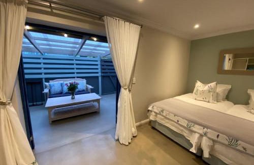 Plettenberg Bay Apartment | African Lily