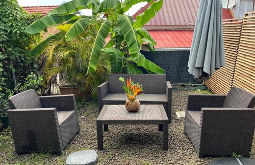 Sainte-Anne Apartment | Agréable appartement en rez-de-jardin à 450m de la mer