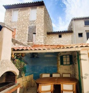 Sigean House | Agréable maison de ville avec patio