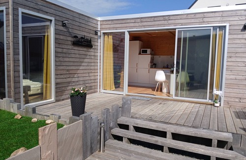 Le Conquet House | Agréable Maison en Bois Avec Piscine, Spa, Sauna en Bord de mer