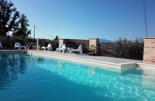 Montalto delle Marche Apartment | Agriturismo IL VECCHIO ACERO