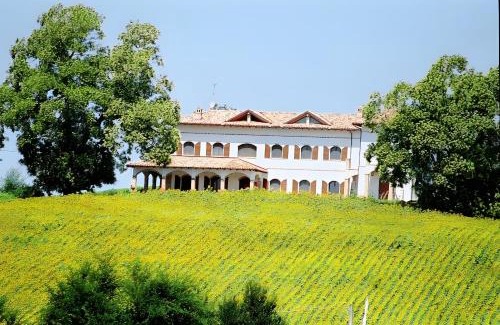 Castelletto Merli House | Agriturismo Cascina Favorita