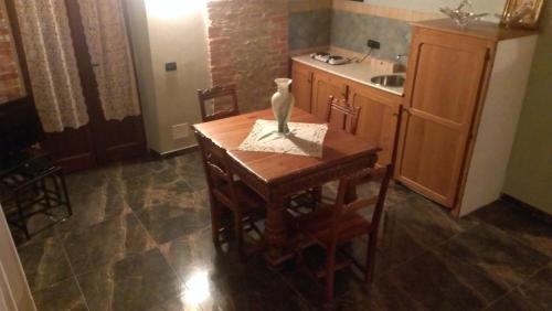 Neviglie House | Agriturismo ErcolAna