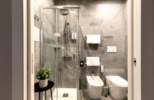 San Babila Hotel | AH - Duomo Essence
