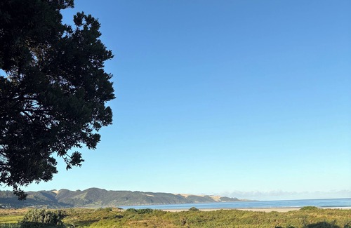 Ahipara House | AHIPARA SURF BACH !