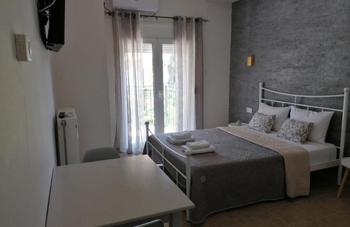 Sourpi Apartment | Ai Nies Studio 1