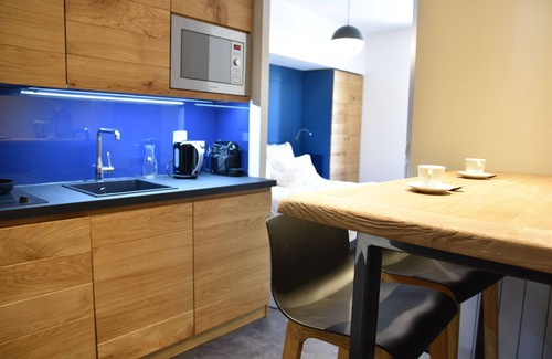 Chamonix City Centre Apartment | Aiguille Verte & spa