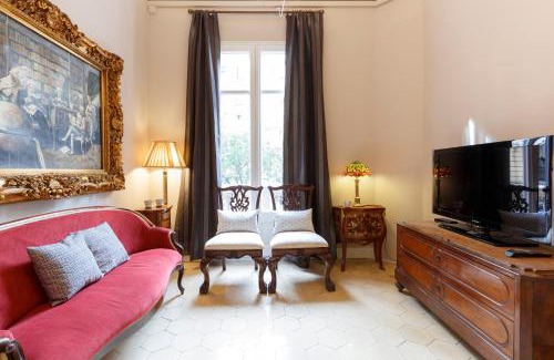 Gothic Quarter Apartment | AinB B&B Born-Via Laietana