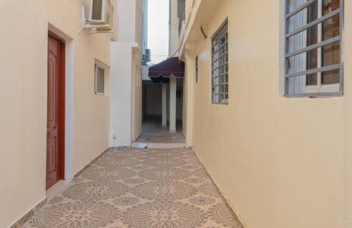 Corales del Sur Apartment | Air conditioned Single Room with Fridge in Corales del Sur, Santo Domingo Este