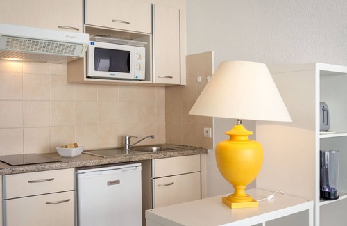 Saint-Raphael Apartment | Air-conditioned studio near beach and shops, balcony, parking, linens, and wifi available