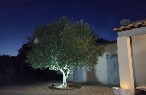 Fontareches House | Air-conditioned vacation villa, 8p, swimming pool - Occitanie Uzès -22a private plot.