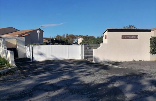 Vias Villa | Air-conditioned villa 300m from Farinette beach