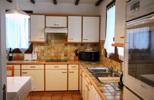 Aleria House | AIR-CONDITIONED VILLA WITH HEATED POOL AND HOT TUB