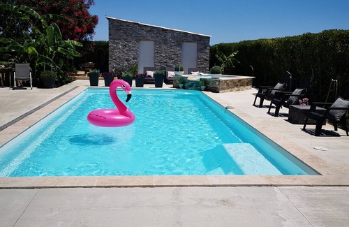 Aleria House | AIR-CONDITIONED VILLA WITH HEATED POOL AND HOT TUB