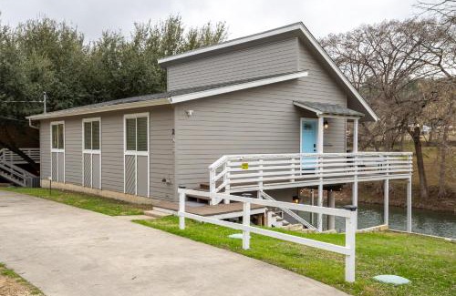New Braunfels House | Air Haus LITE