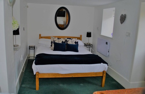 Crossmichael Bed & Breakfast | Airds Farm Guest House