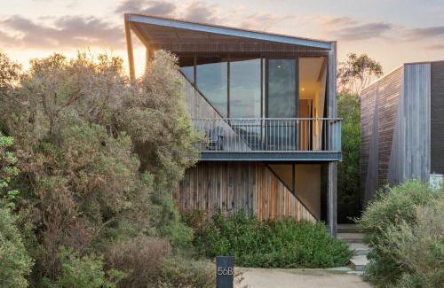 Surf Coast House | Aireys Cliff-Top Gem - Your Ultimate Coastal Escape