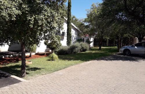 Kimberley Hotel | Airport Hotel