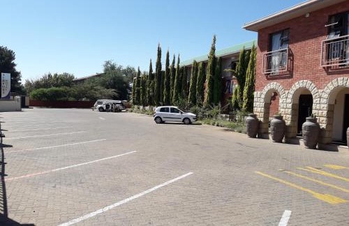 Kimberley Hotel | Airport Hotel