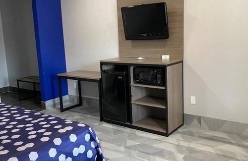 Houston Hotel | Airway Inn - IAH Airport