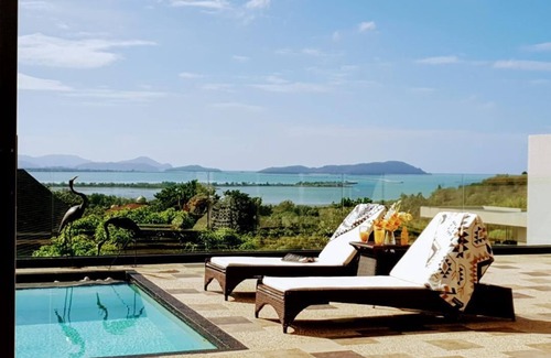 Kuala Teriang Villa | Aislinn Seaview Villa in Nature -Luxury Pool
