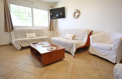 Nidri House | Akantha home