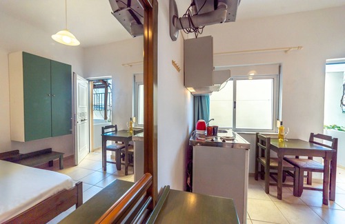 Kalyves House | Akti Galinis
