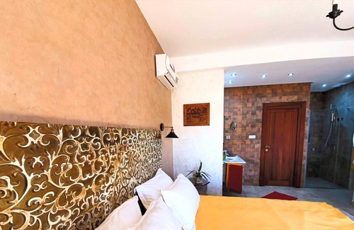 Hiboun House | AktivAparthotel Laourient with Restaurant, and possibility for half board