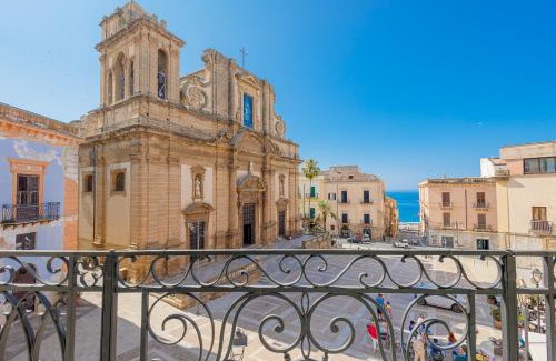 Sciacca Historic Centre Apartment | ! AL DUOMO ! Dimora Storica in Prestigiosa Location