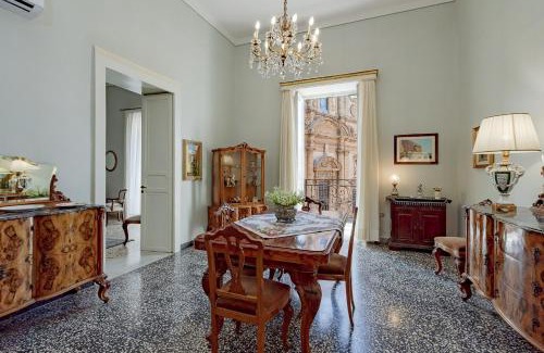 Sciacca Historic Centre Apartment | ! AL DUOMO ! Dimora Storica in Prestigiosa Location
