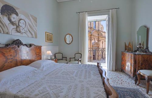 Sciacca Historic Centre Apartment | ! AL DUOMO ! Dimora Storica in Prestigiosa Location