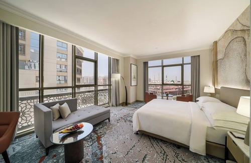 Medina Hotel | Al Manakha Rotana Madinah