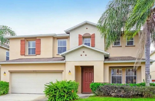 Legacy Park House | AL436 Beautiful 6 Bedroom Executive Pool Villa