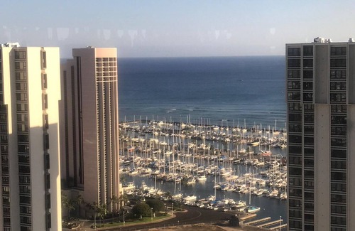 Ala Moana Condo | Ala Moana Hotel Luxury 5 Star condo great Rates