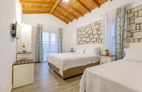 Tokoglu Hotel | Alacati Fora Bella