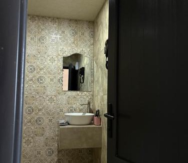 Martuni Hotel | Alashkert Hotel