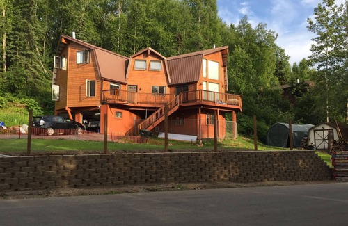 Eagle River Apartment | Alaskan Adventure Awaits!