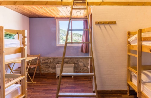 Salas de Pallars Apartment | Alberg La Solana - 33 - Quadruple Room (4 - 6 Guests)