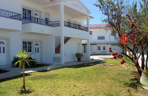 Pata de Baixo Apartment | Albufeira 1 bedroom apartment 5 min Falesia beach and close to center - E