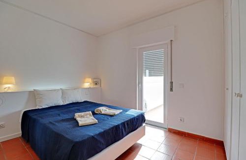 Areias de Sao Joao Apartment | Albufeira Central by Homing