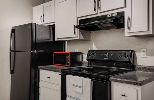 Northeast Heights Apartment | Albuquerque Comfort - Luxury Escape in the City