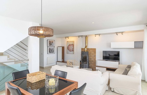 Alcanada Ski Chalet | Alcanada A By home villas 360