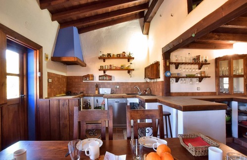 Alcaucin Cottage | Alcaucín Cottage for Families