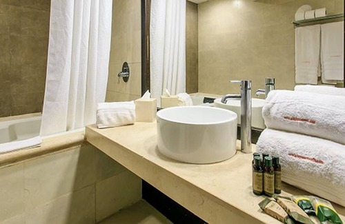 Downtown Condo | Aldea Thai 24 by Tripintravel