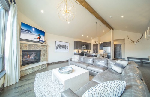 Mountain House Apartment | Alders 42 Outpost Dr