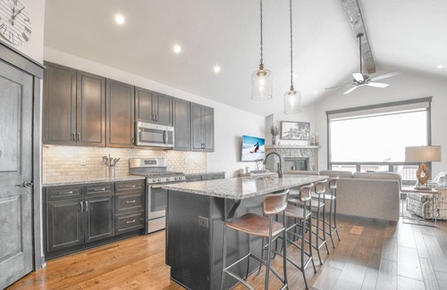 Keystone House | Alders 46 Outpost Dr