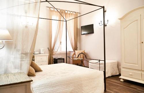 Vatican House | Ale & Niki's Home