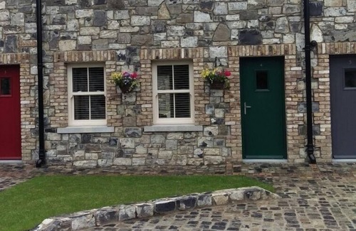 Leixlip Cottage | Alensgrove Cottages No. 04