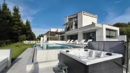 Kriopigi House | Alessandra Luxury Villas with Private Pools and Jacuzzi