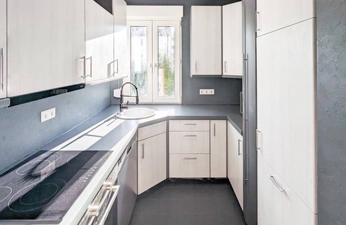 Stuttgart Apartment | ALFA 4 rooms Apartment 8 persons Netflix WLAN
